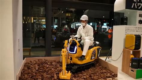 world's smallest excavator